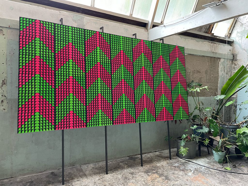 installatie roze groen